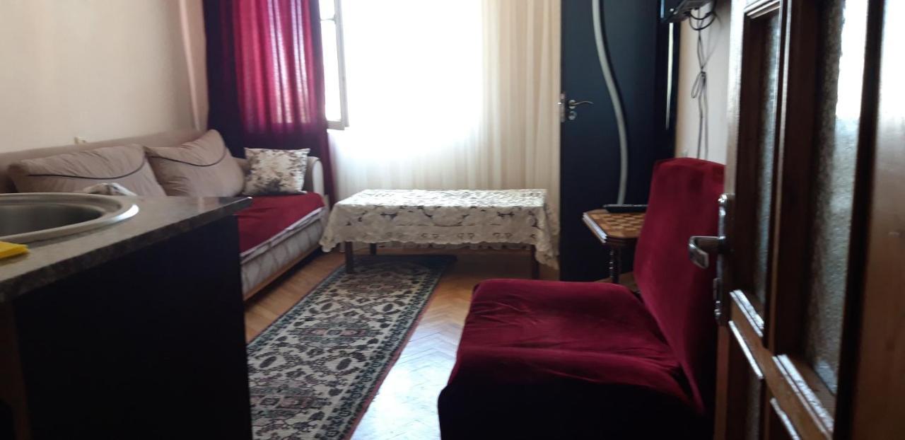 Naira Apartment Batumi Exterior photo